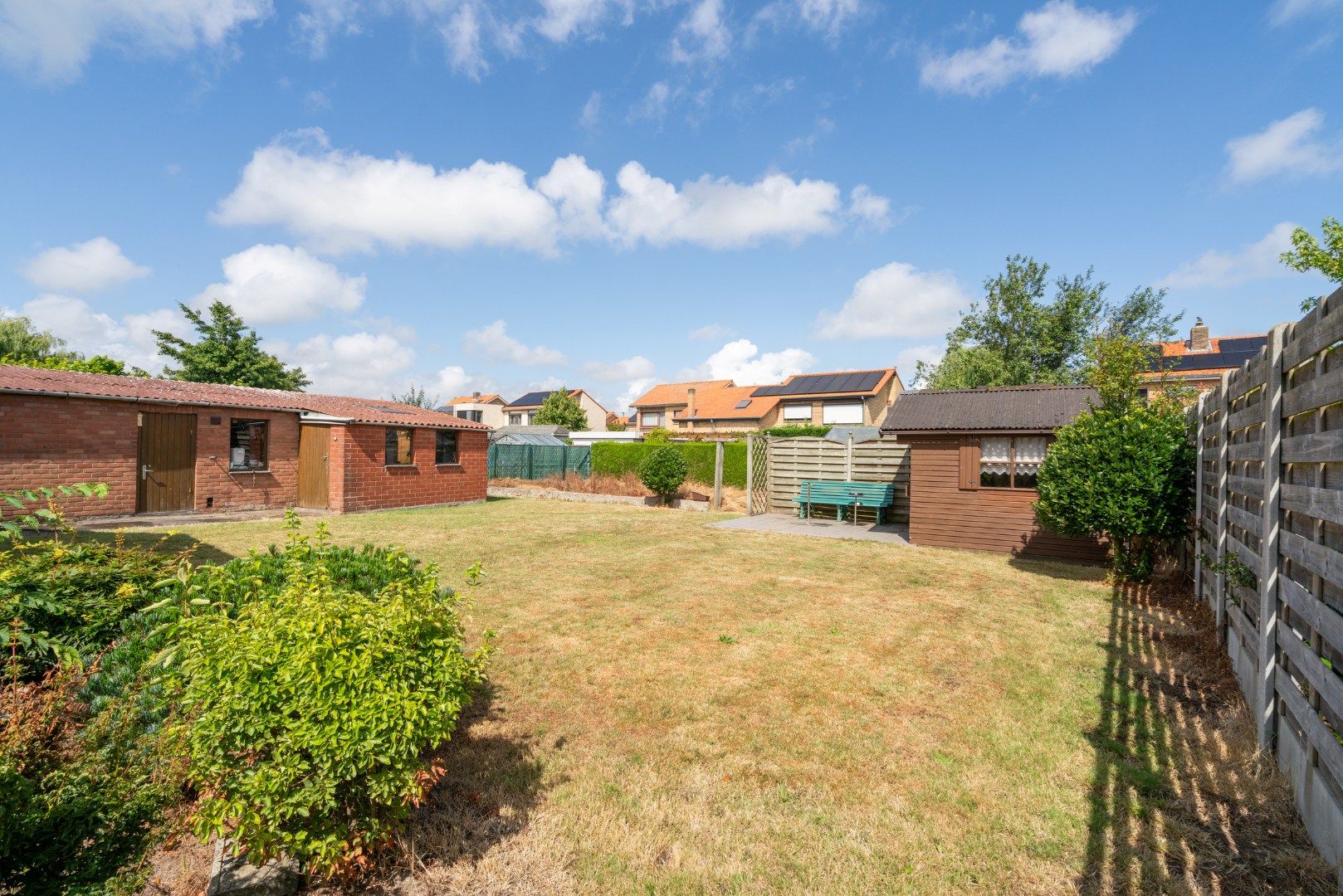 Te renoveren gelijkvloerse villa op een royaal perceel van 745 m² in de Warandestraat 65 – solide basis met groeipotentieel foto 14