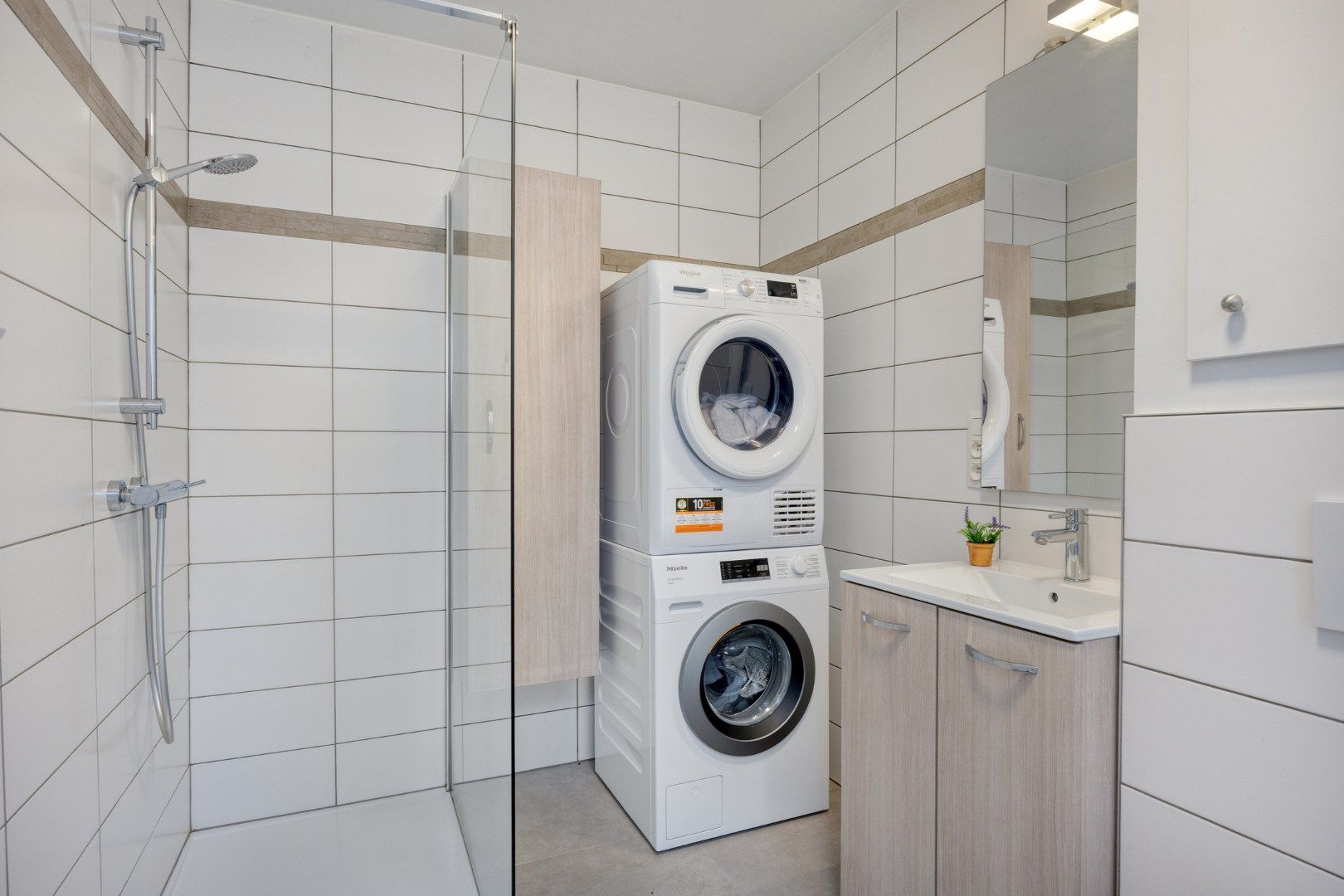 Gezellige, gerenoveerde woning in een rustige buurt! foto 9