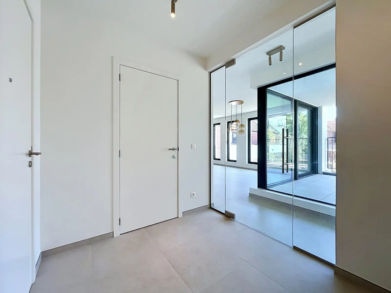 Nieuwbouw 1slaapkamer appartement met terras foto 5