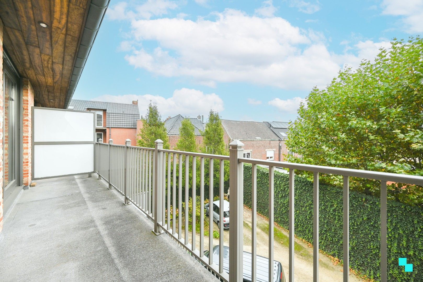 Instapklaar appartement met twee terrassen in Oostrozebeke foto 15