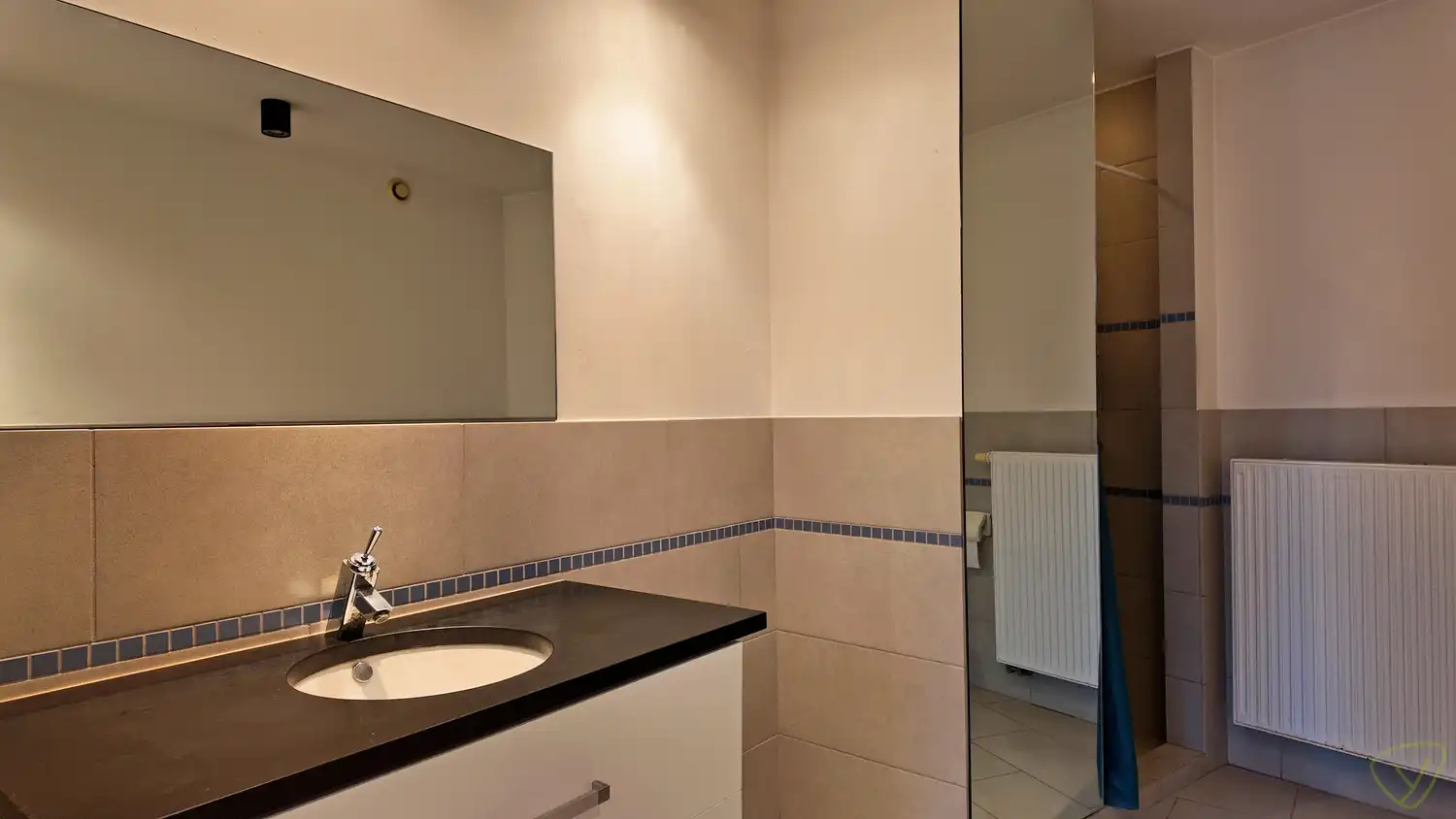 Gezellig duplex appartement nabij het station van Eeklo! foto 17