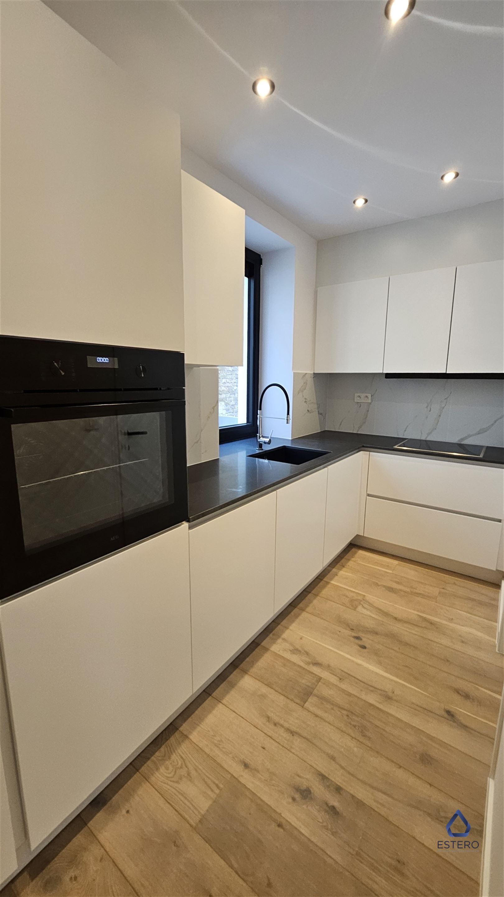Ruim duplexappartement met terras in hartje Oostende foto 6