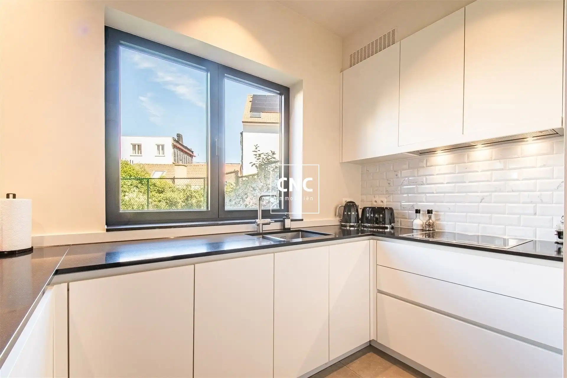 Stijlvol appartement met grote tuin op centrale ligging foto 4