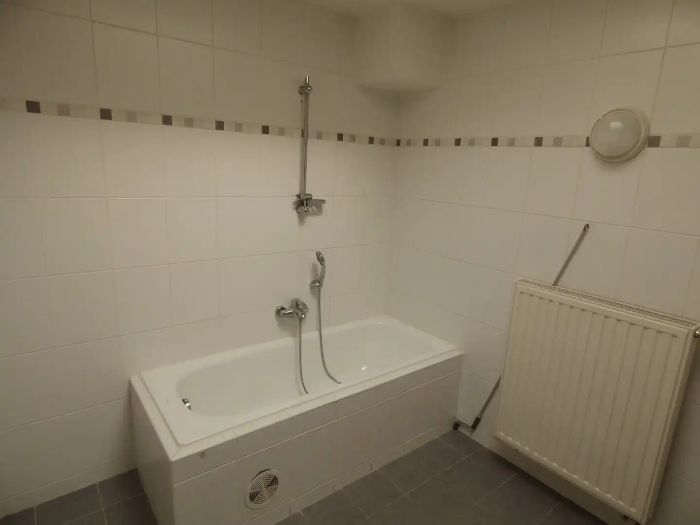 Appartement met tuin en garage te Alken foto 5