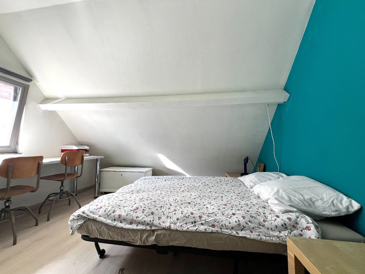 Kleurrijk, karaktervol en compleet uniek huis te koop pal in het centrum te Heule! foto 36