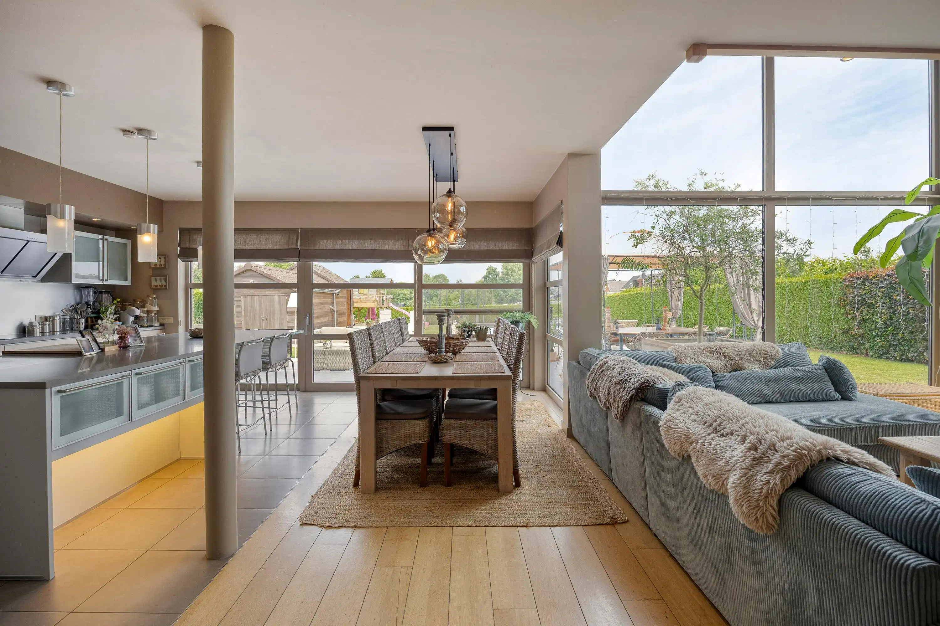 Villa met 4 slaapkamers en zwembad op ca 1150m² in Erpe-Mere foto 4