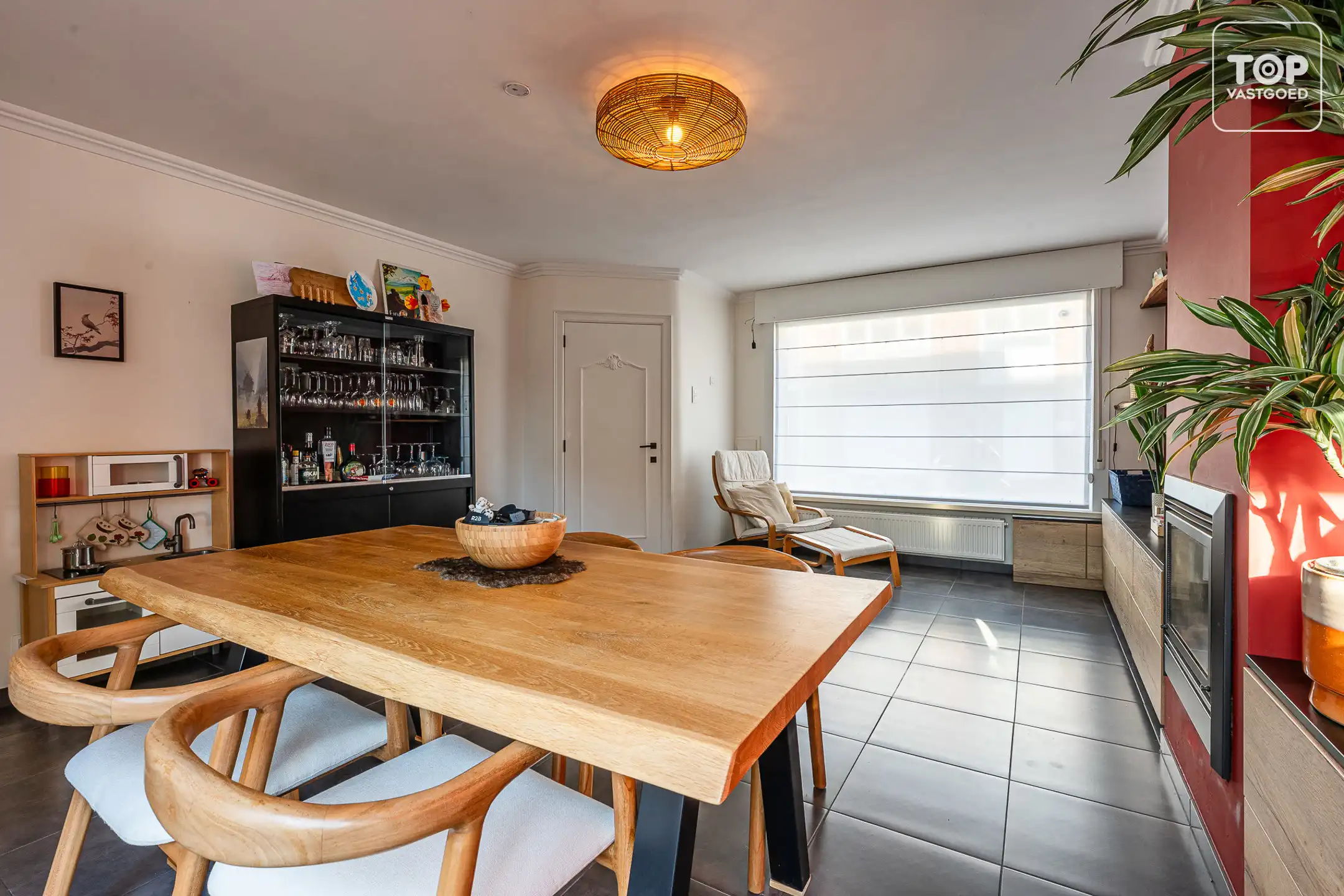 Instapklare energiezuinige woning in het centrum van Kalken foto 7