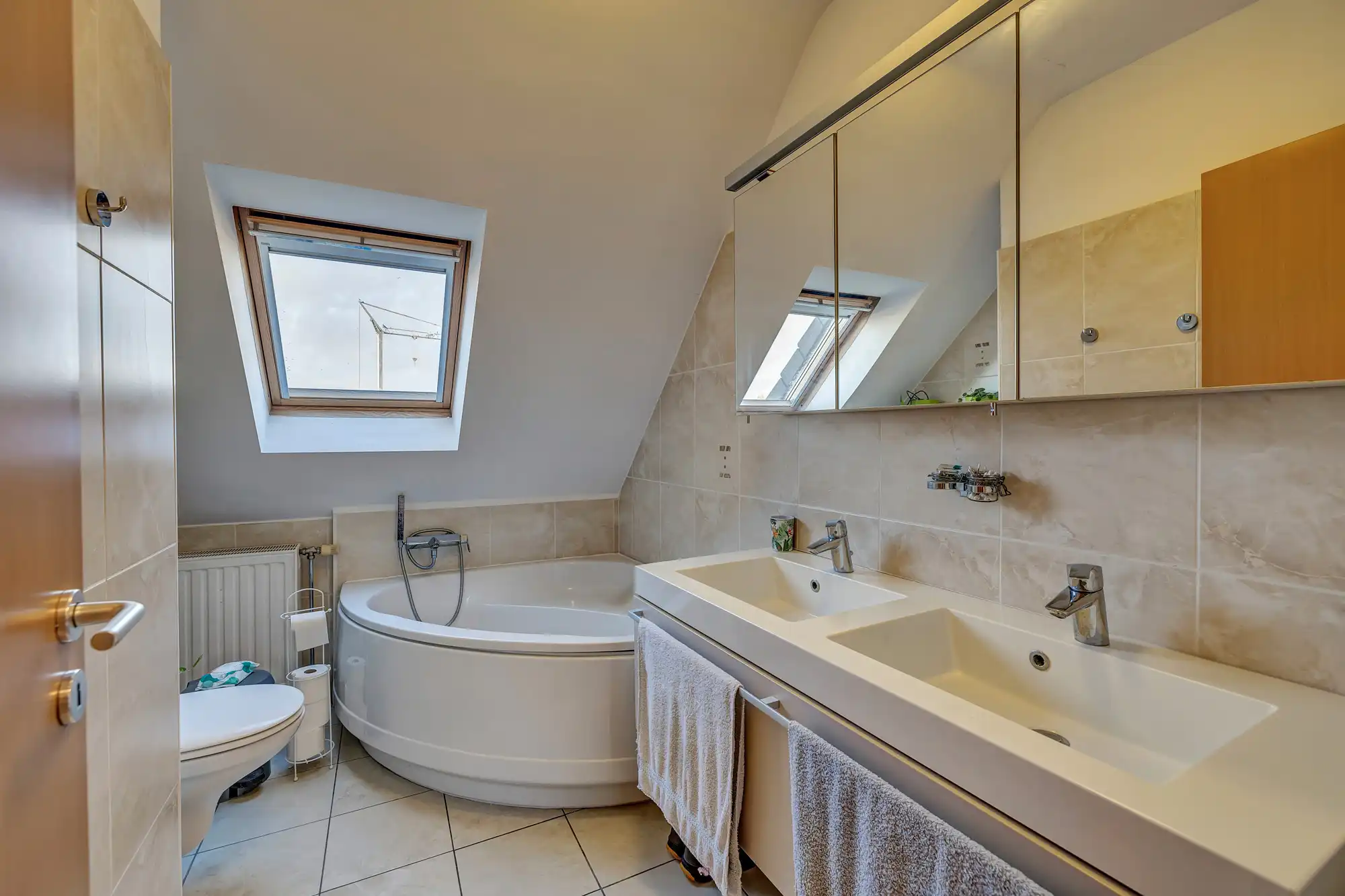 3-slaapkamer appartement met garage te Meerbeke foto 13