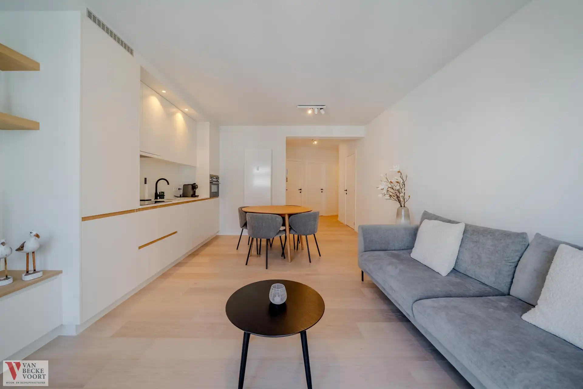 Smaakvol gerenoveerd appartement in het hartje van Oostende foto 3