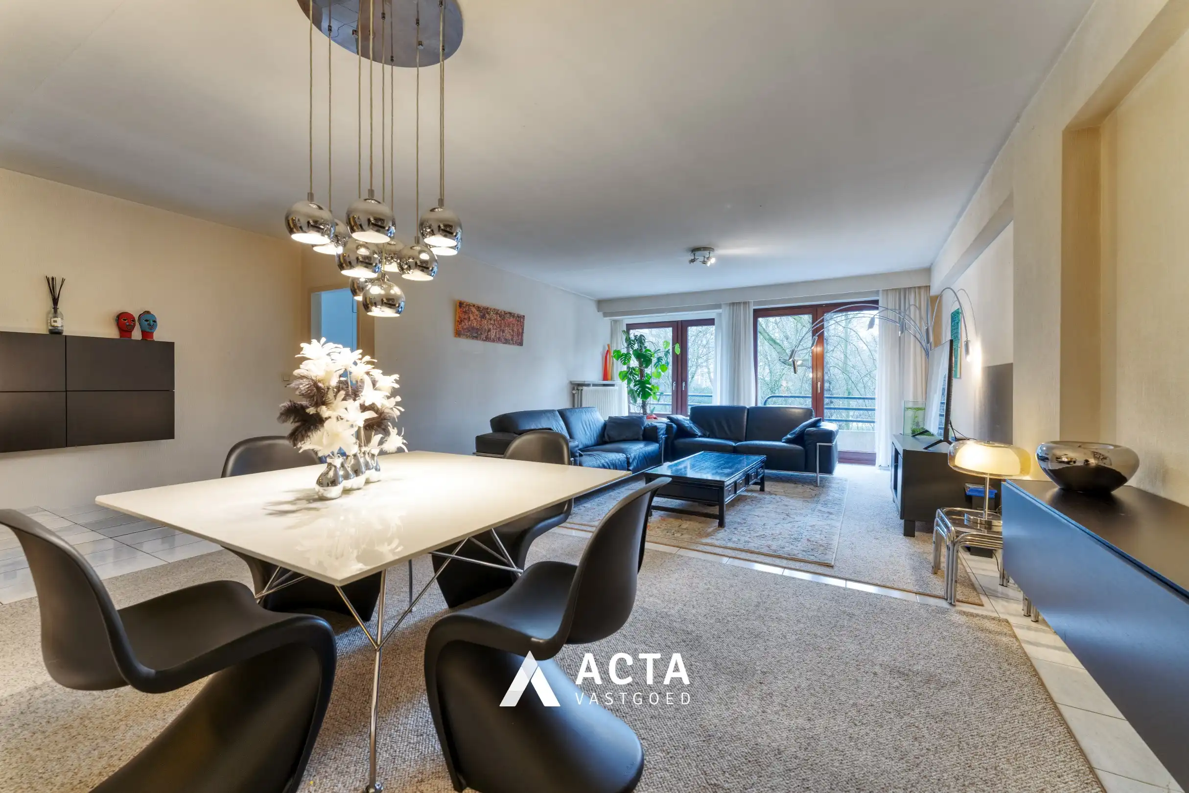 Ruim appartement aan het Leopoldpark in Oostende foto 5