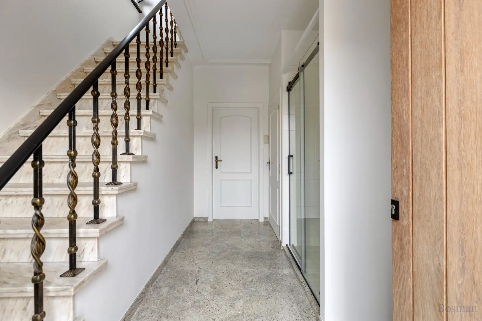 Gezinswoning te koop in centrum Tessenderlo foto 2