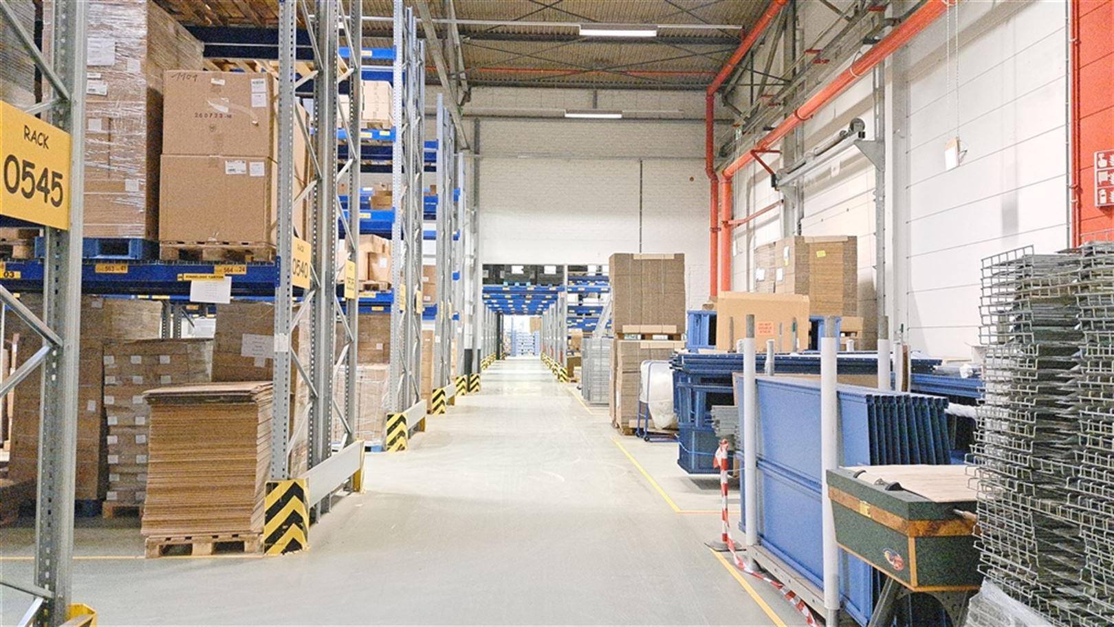 Logistieke unit + kantoren te Zele foto 23