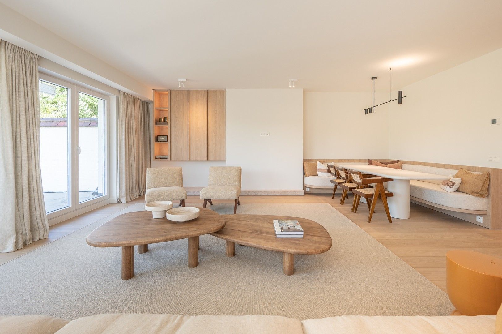 Prachtig tuinappartement met zuid gerichte tuin gelegen in het Zoute, op wandelafstand van de zee. foto 7