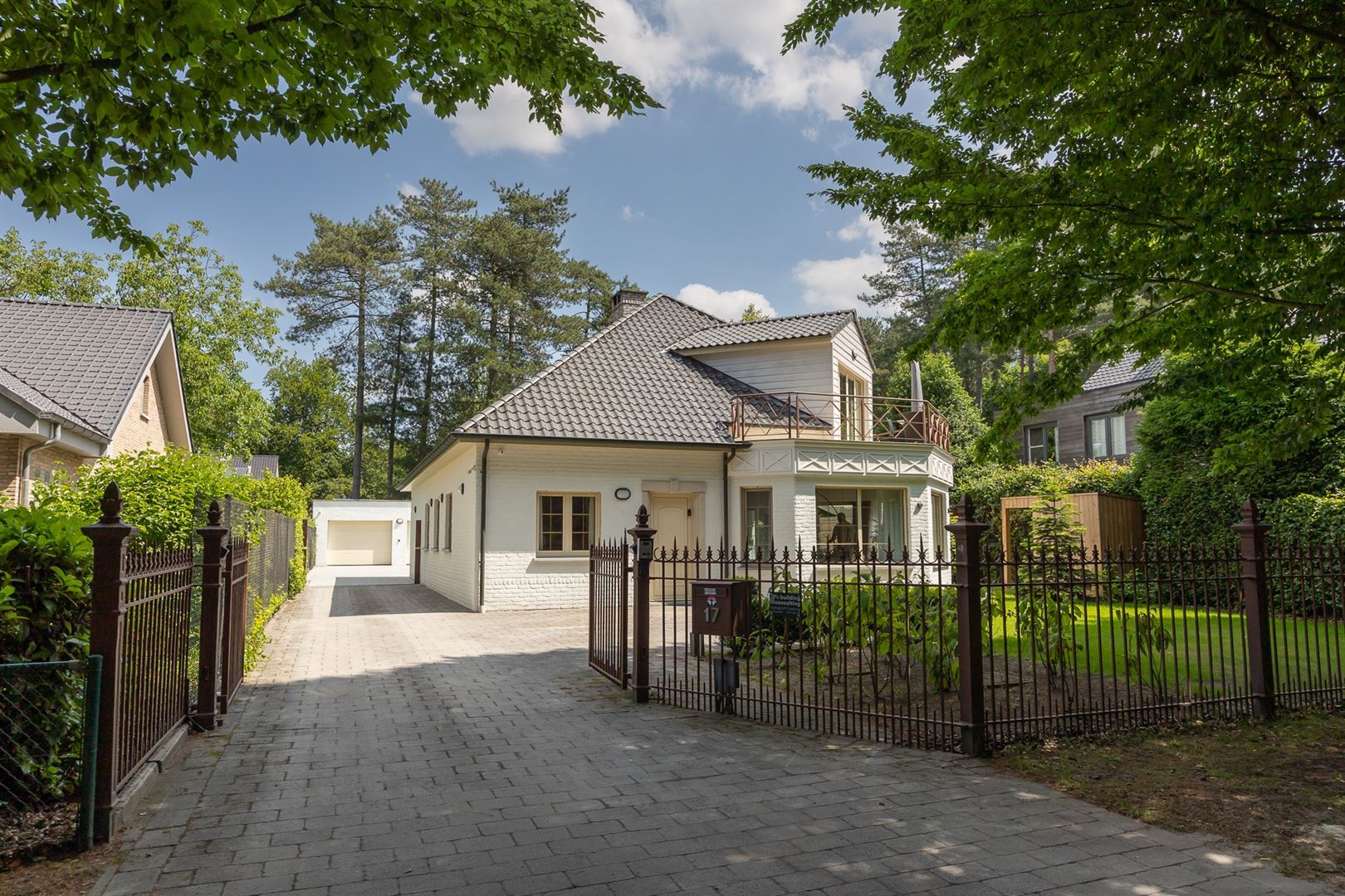 Een moderne villa met 4 ruime SLKS  nabij het centrum van Heide- Kalmthout. foto 21