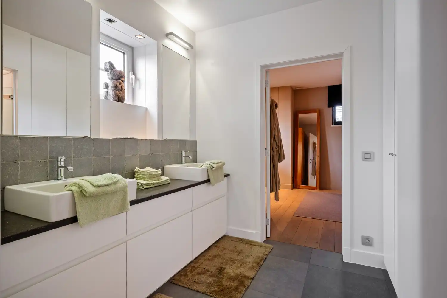 Exclusieve villa met 550 m² bewoonbare oppervlakte op een prachtig perceel van 5.458 m² nabij het centrum van Heist-op-den-Berg foto 35