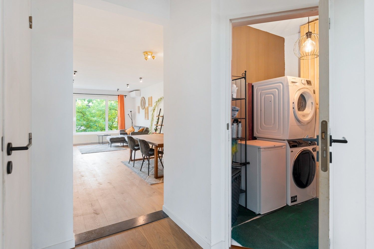 Instapklaar appartement met 2 slaapkamers in een doodlopende straat te Wijnegem! foto 8