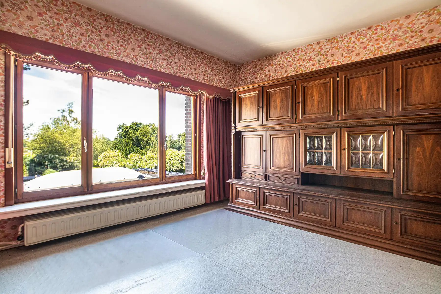 Statige woning met vrij uitzicht & vergund bijgebouw foto 15