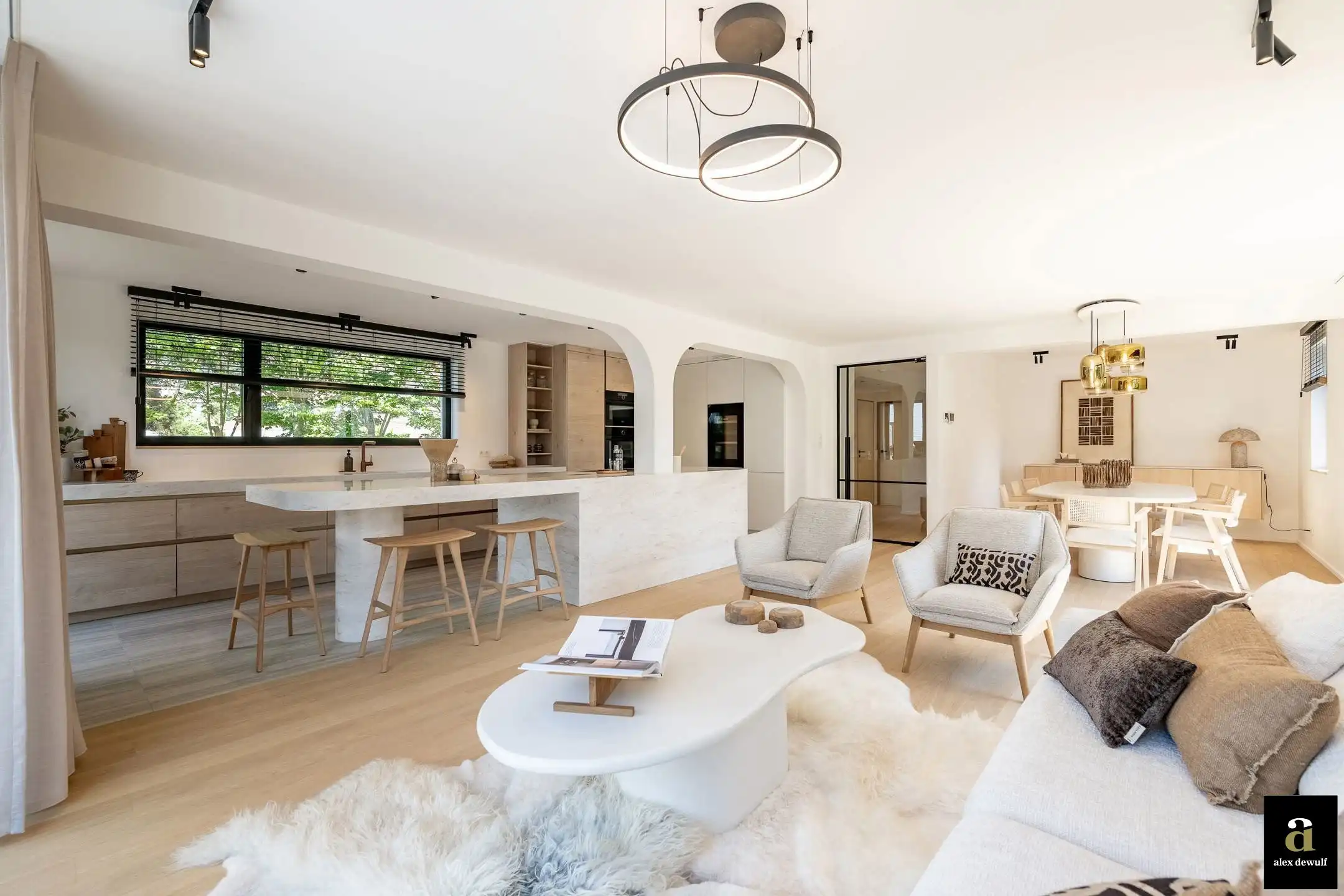 Volledig gerenoveerde villa ideaal gelegen in een rustig paadje in het Zoute. foto 2