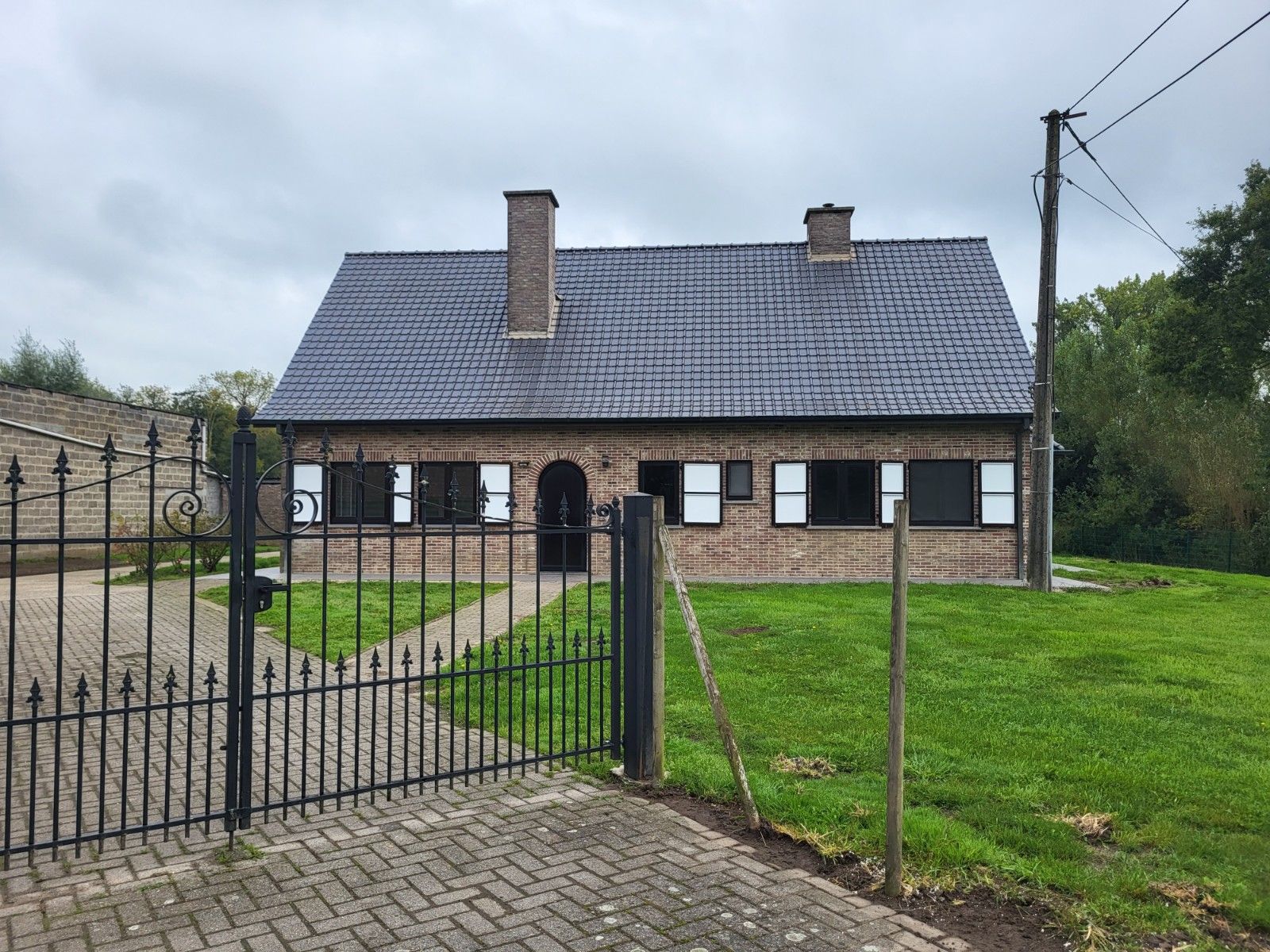 Rustig gelegen woning met 5 slaapkamers foto 1