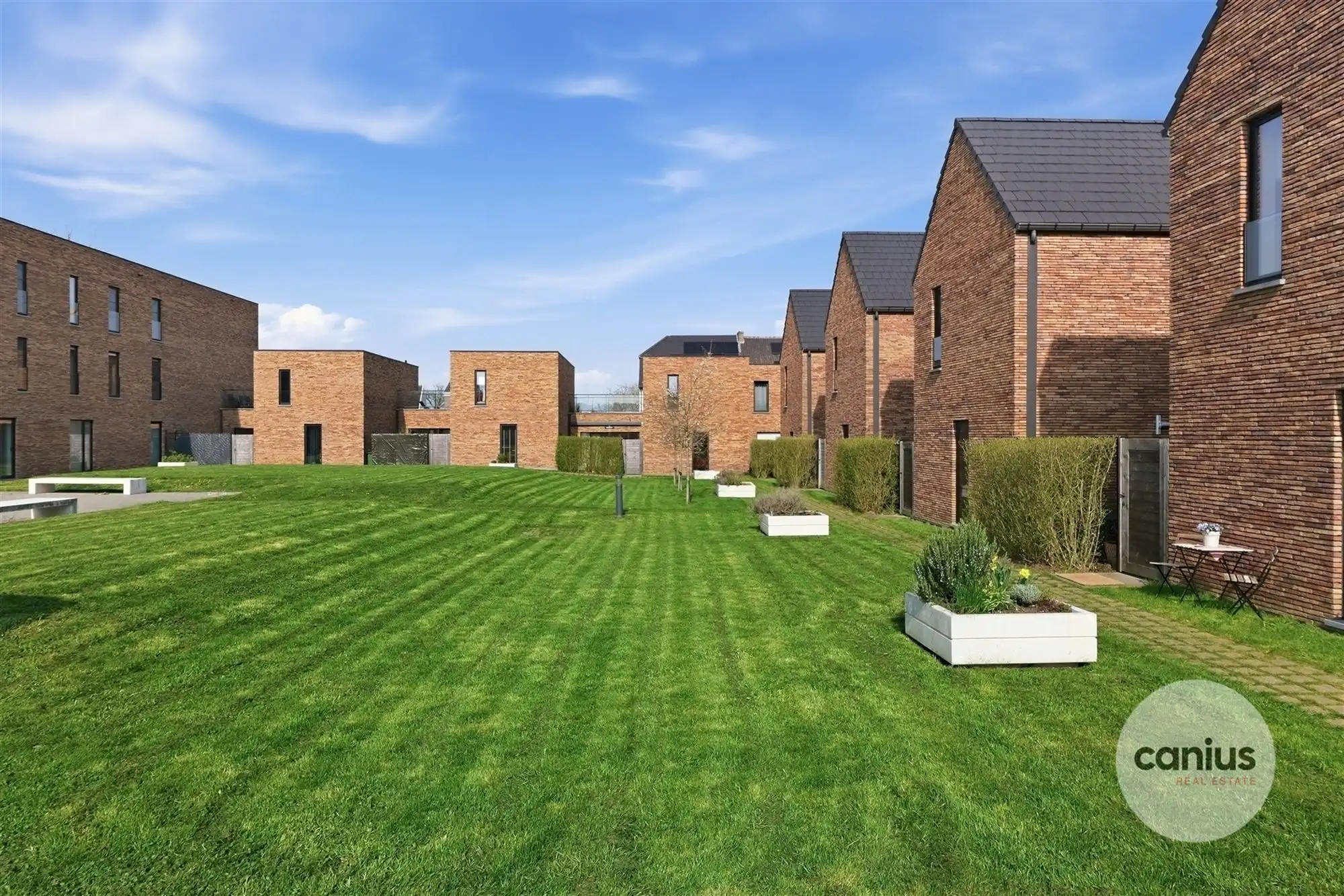 KNAPPE WONING NABIJ HET CENTRUM foto 23