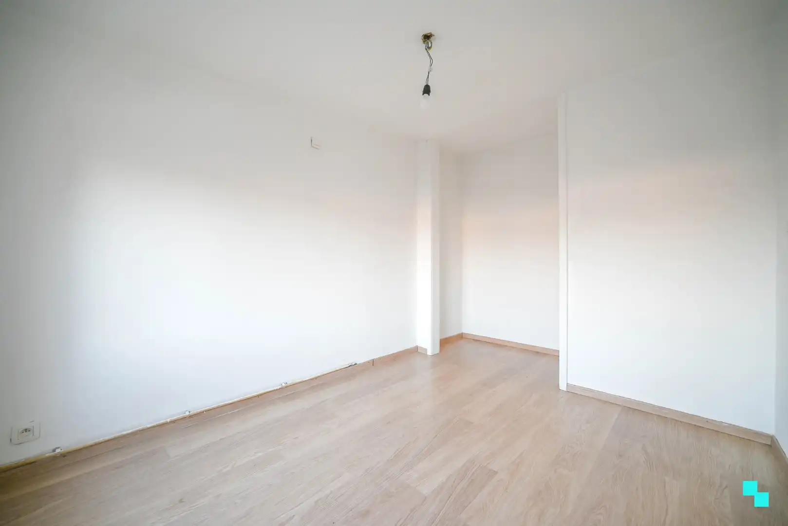 Ééngezinswoning in het hartje van Oostrozebeke foto 14