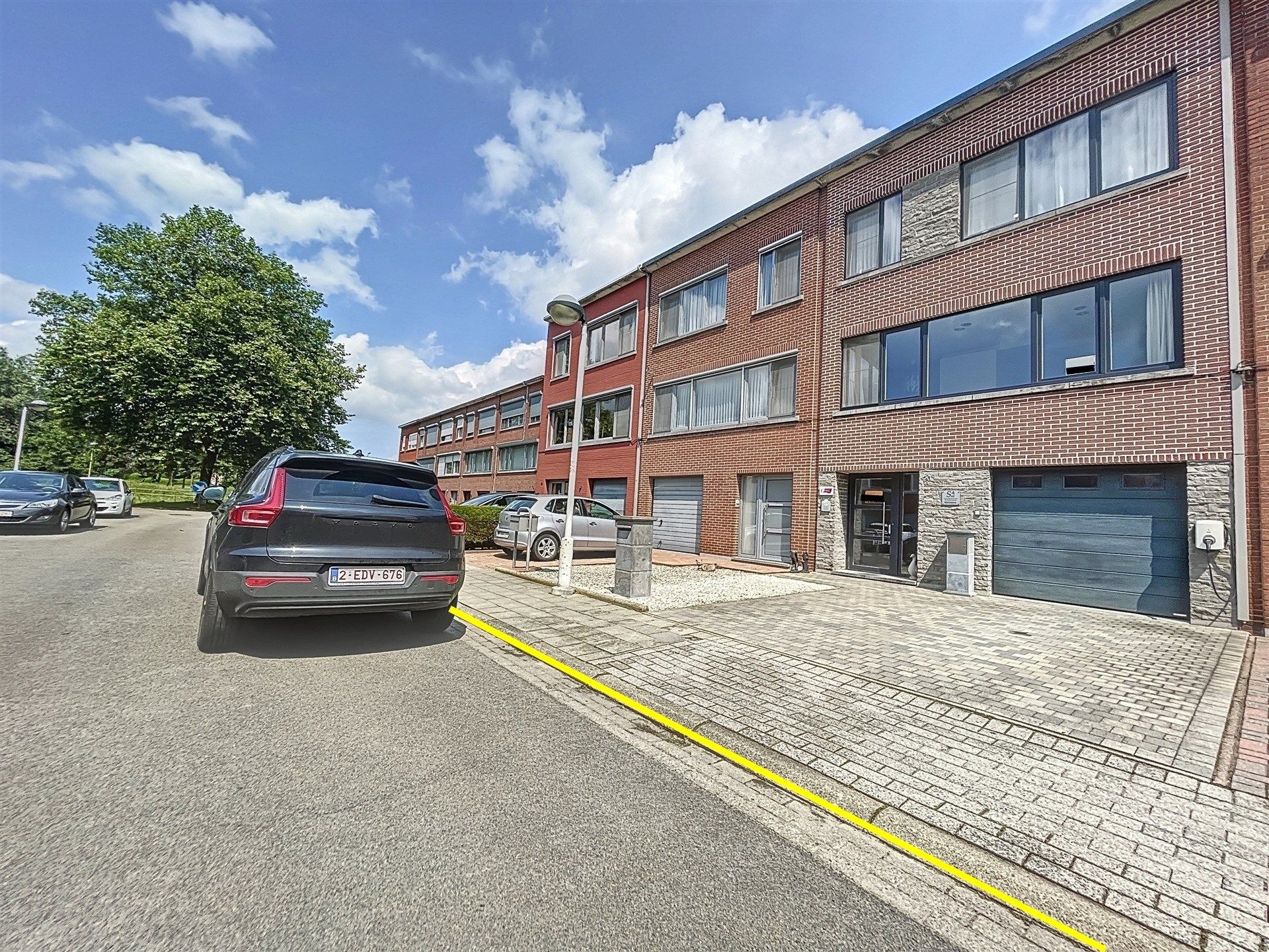 Prachtige instapklare woning met 4 slaapkamers en garage gelegen in gunstige omgeving te Zwijndrecht! foto 21