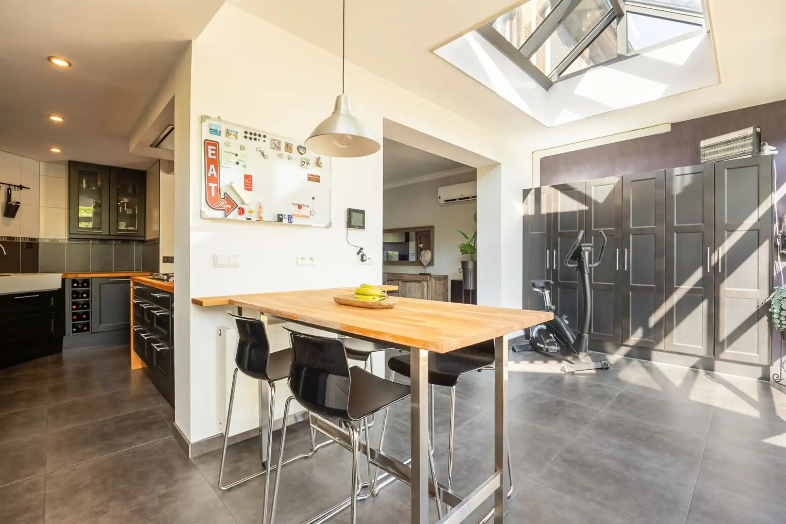 Instapklare halfopen woning in kindvriendelijke woonwijk. foto 10