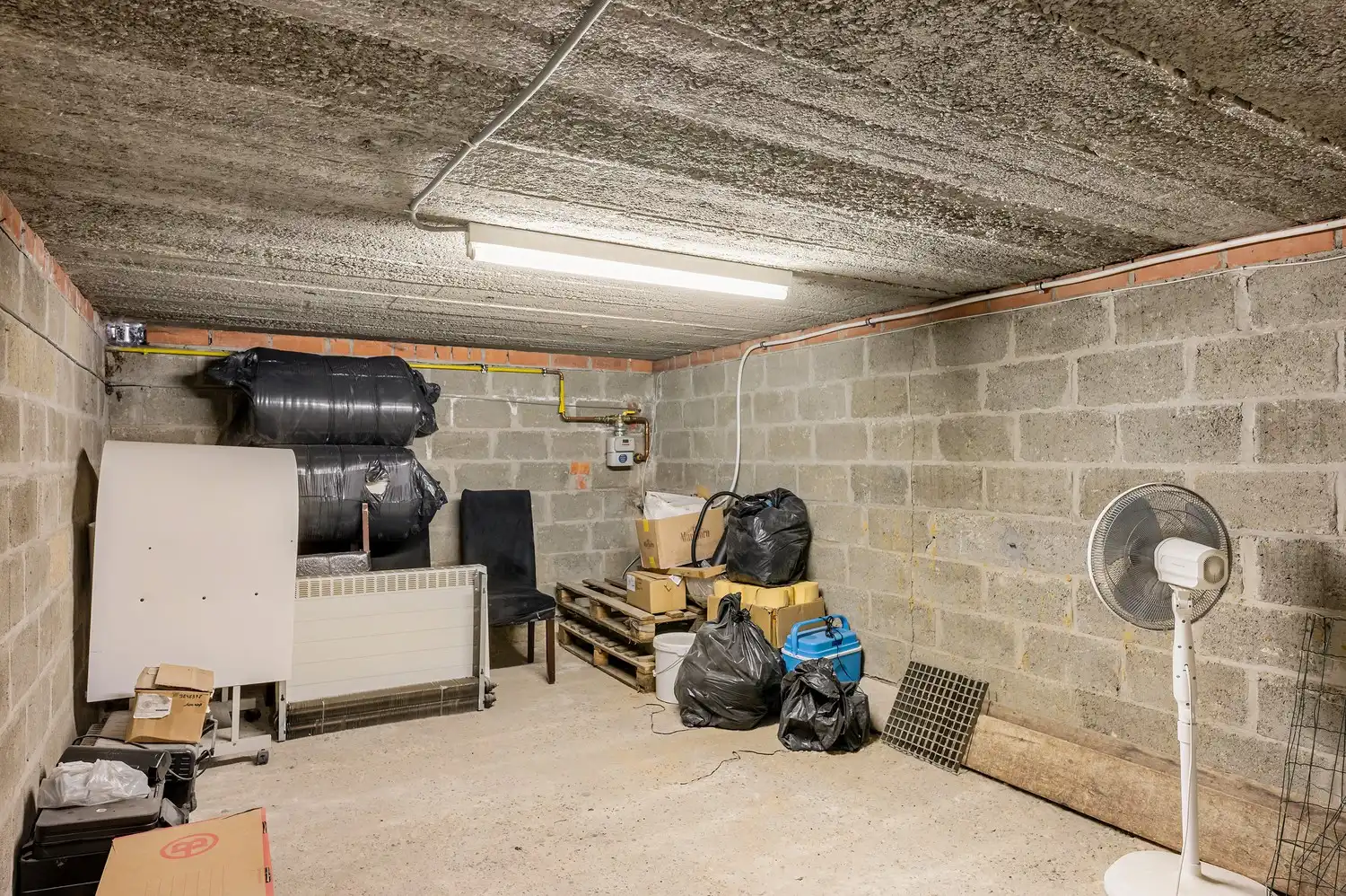 INSTAPKLARE WONING MET 3 SLAAPKAMERS + VOLLEDIG ONDERKELDERD foto 23