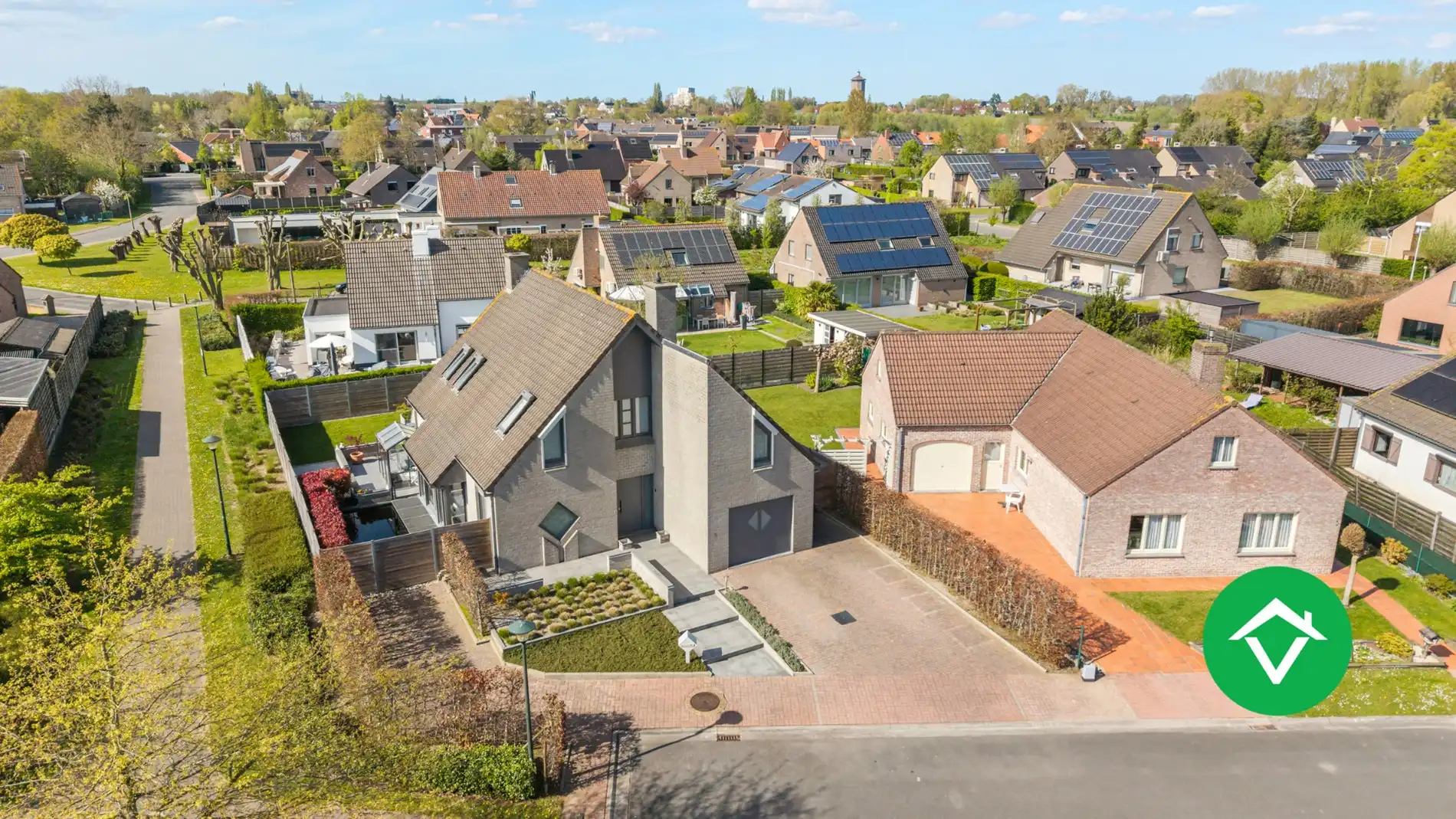 Alleenstaande woning met 5 slaapkamers en garage te Torhout  foto 27