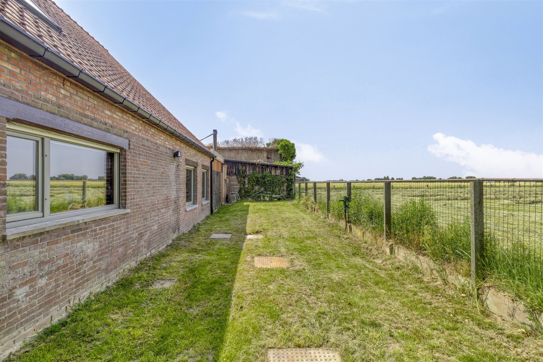 Ruime en rustig gelegen gezinswoning foto 24