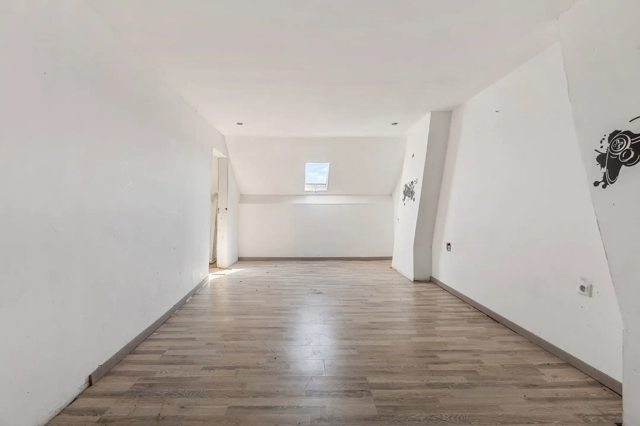 Halfvrijstaande woning in het centrum van Riemst foto 24