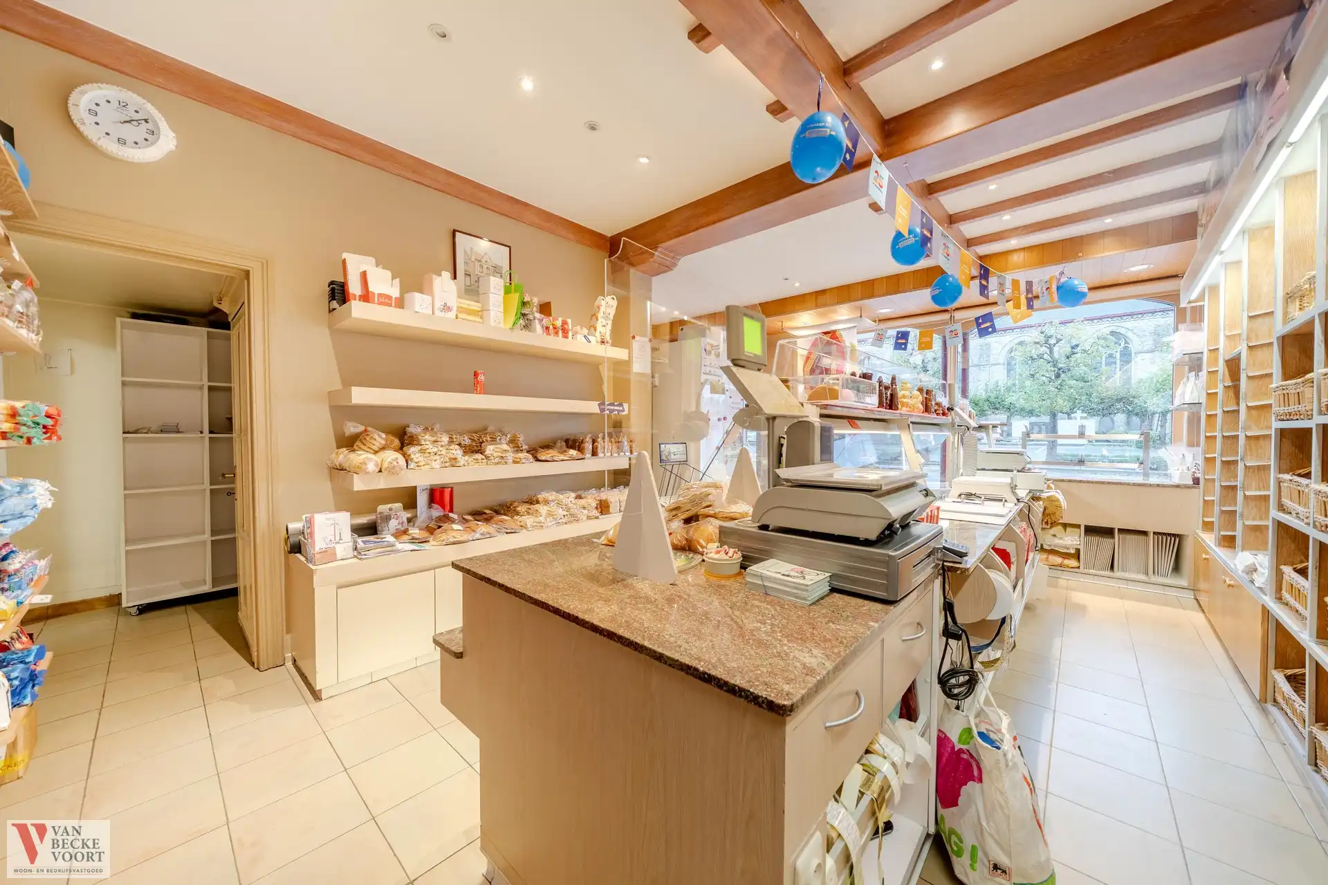 Huis - winkel - atelier Zarren foto 3