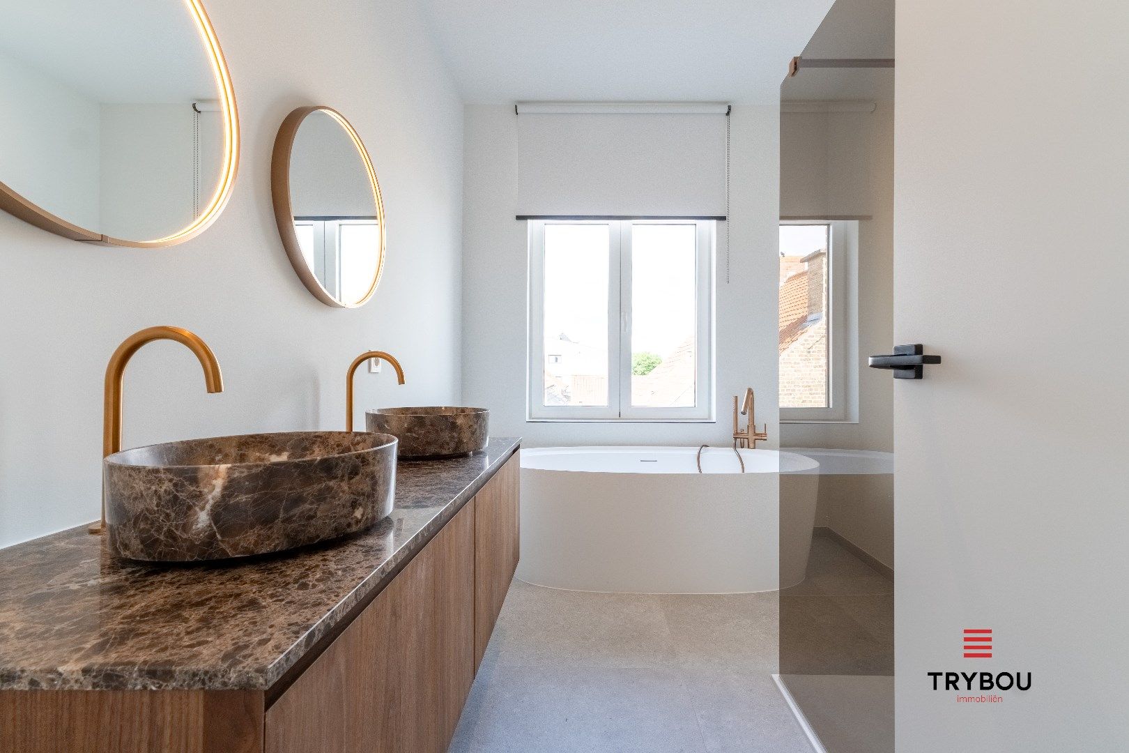 2 hoogwaardig afgewerkte nieuwbouwwoningen met garage foto 7
