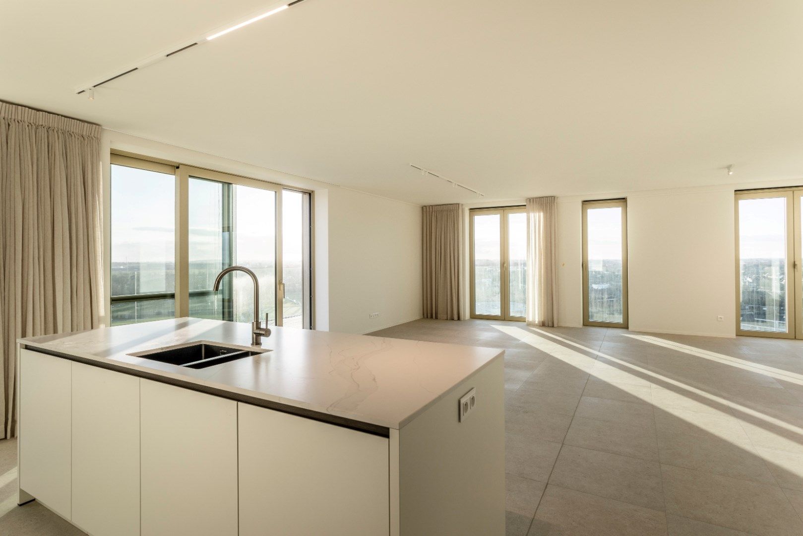 Luxueus nieuw appartement met 3 slaapkamers in de exclusieve woontorens te Waregem. foto 4
