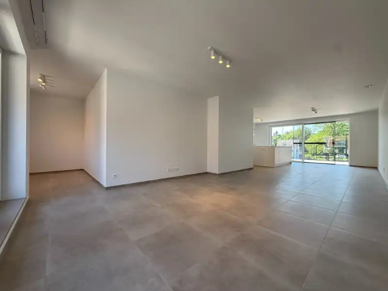 Prachtig ruim BEN-penthouse met 3 slpks, 2 terrassen én overdekte parking in het centrum van Houthalen foto 8