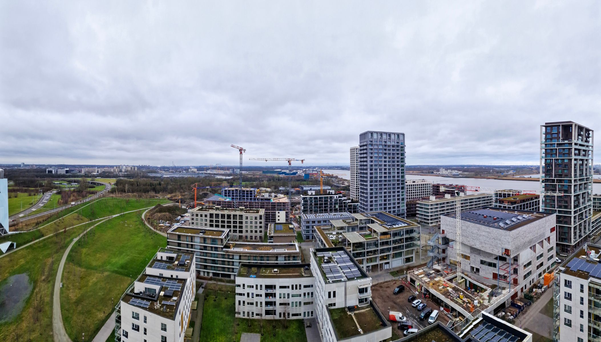 Lichtrijk 2 slpk app. met groot terras en zicht op park foto 15