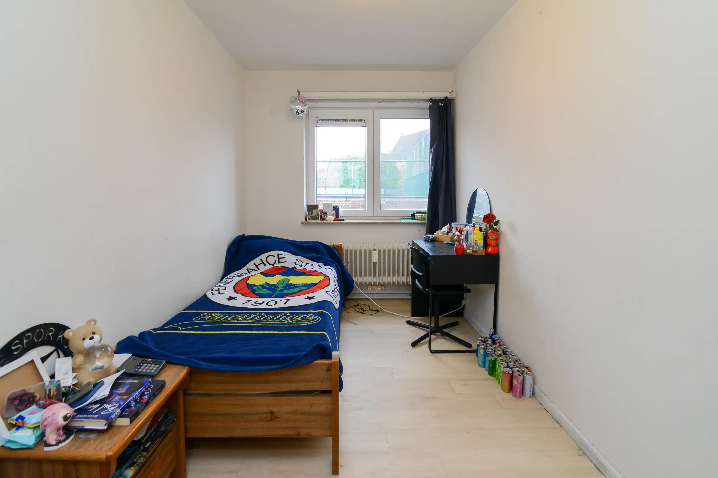 Appartement met 2 slaapkamers + kelderberging te Genk centrum foto 9