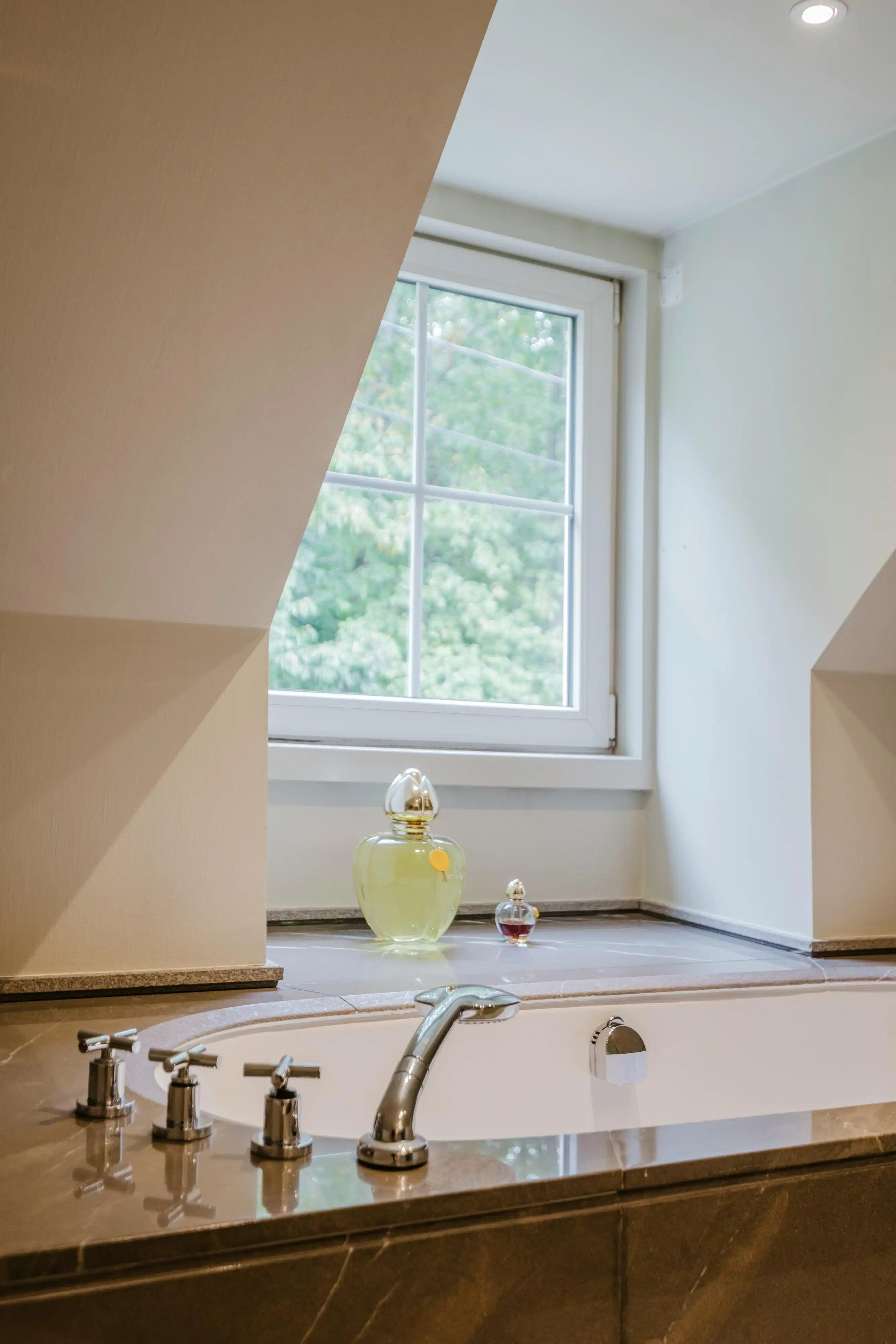 Tijdloze villa met 5 kamers en zwembad te koop in Deerlijk foto 20