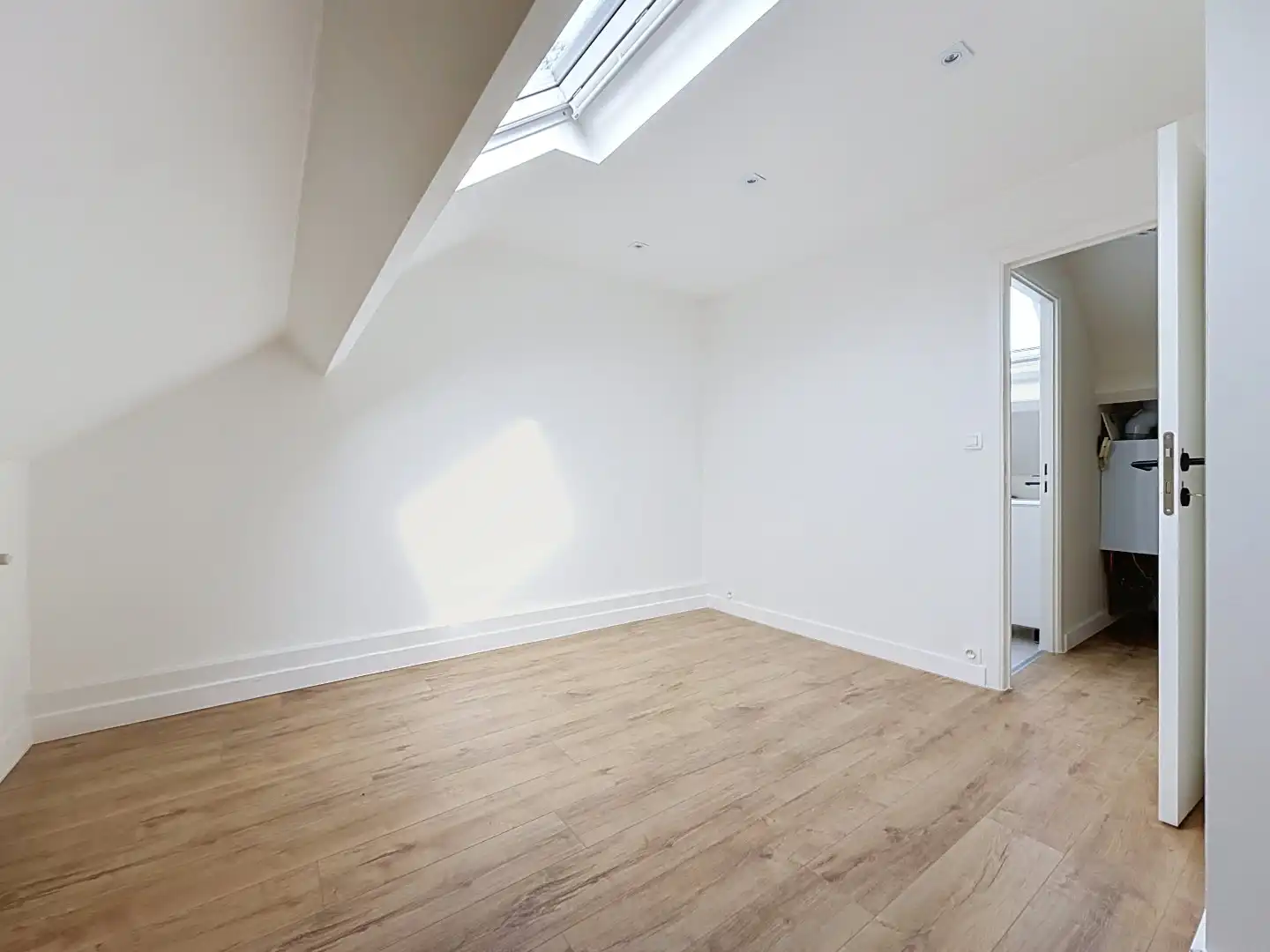 Interessante investeringsopportuniteit – 2 gerenoveerde appartementen! foto 20