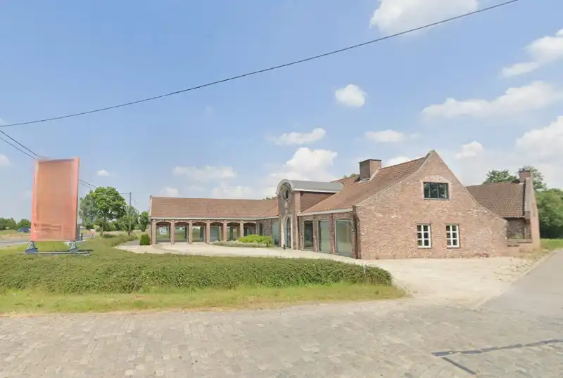 Uitstekend gelegen toonzaal met kantoor (832 m²) – langs N60 Oudenaarde-Gent foto 6
