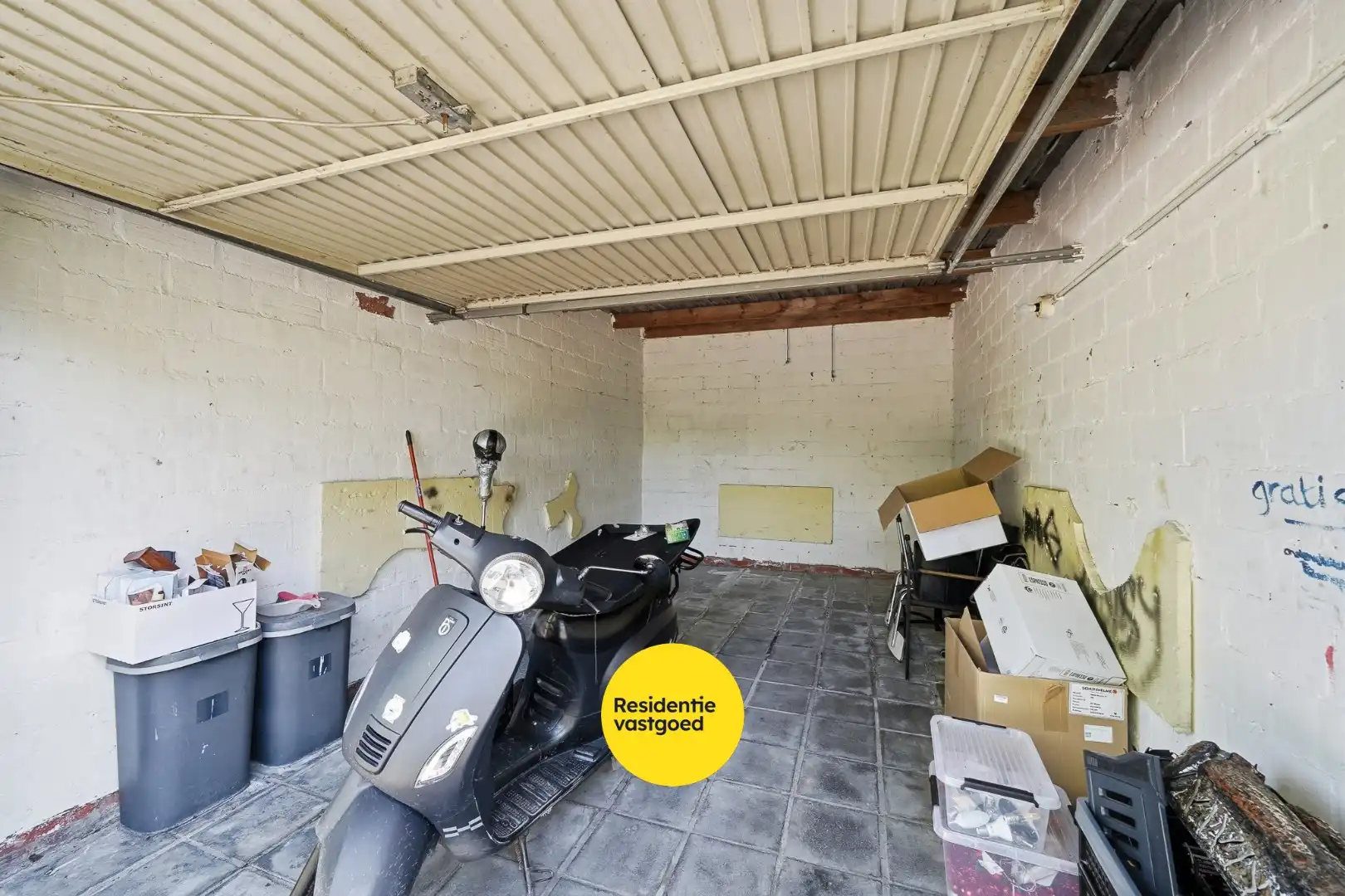 Garagebox in centrum Oudenburg foto 3