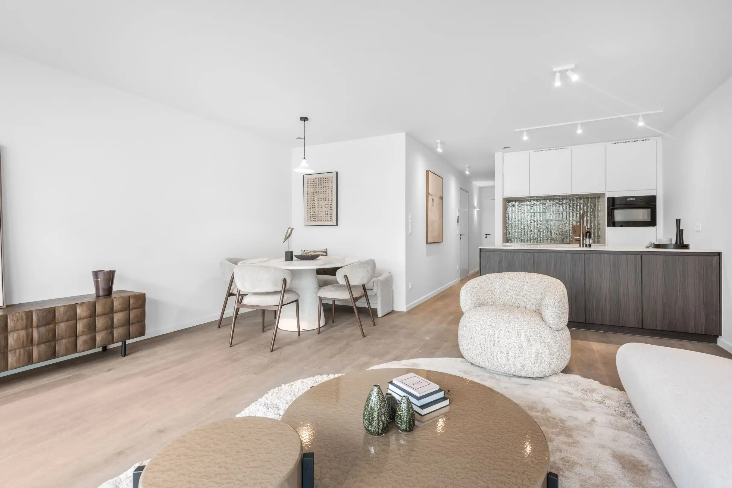 Zuidgericht nieuwbouw appartement gelegen op de Kustlaan vlakbij het Driehoeksplein foto 2