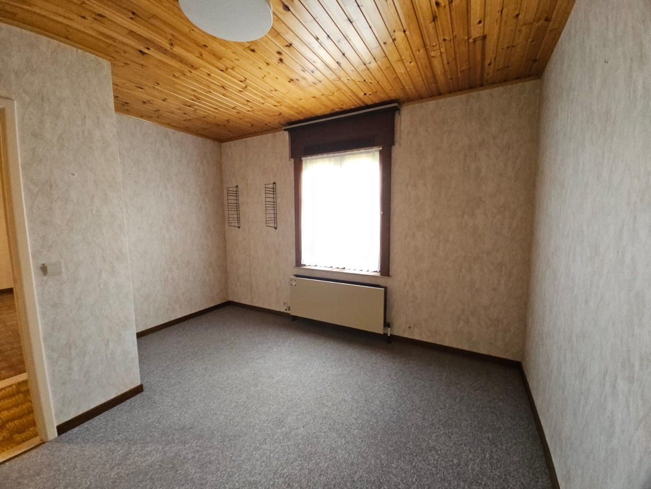Volledig onderkelderde villa met zongerichte tuin foto 20