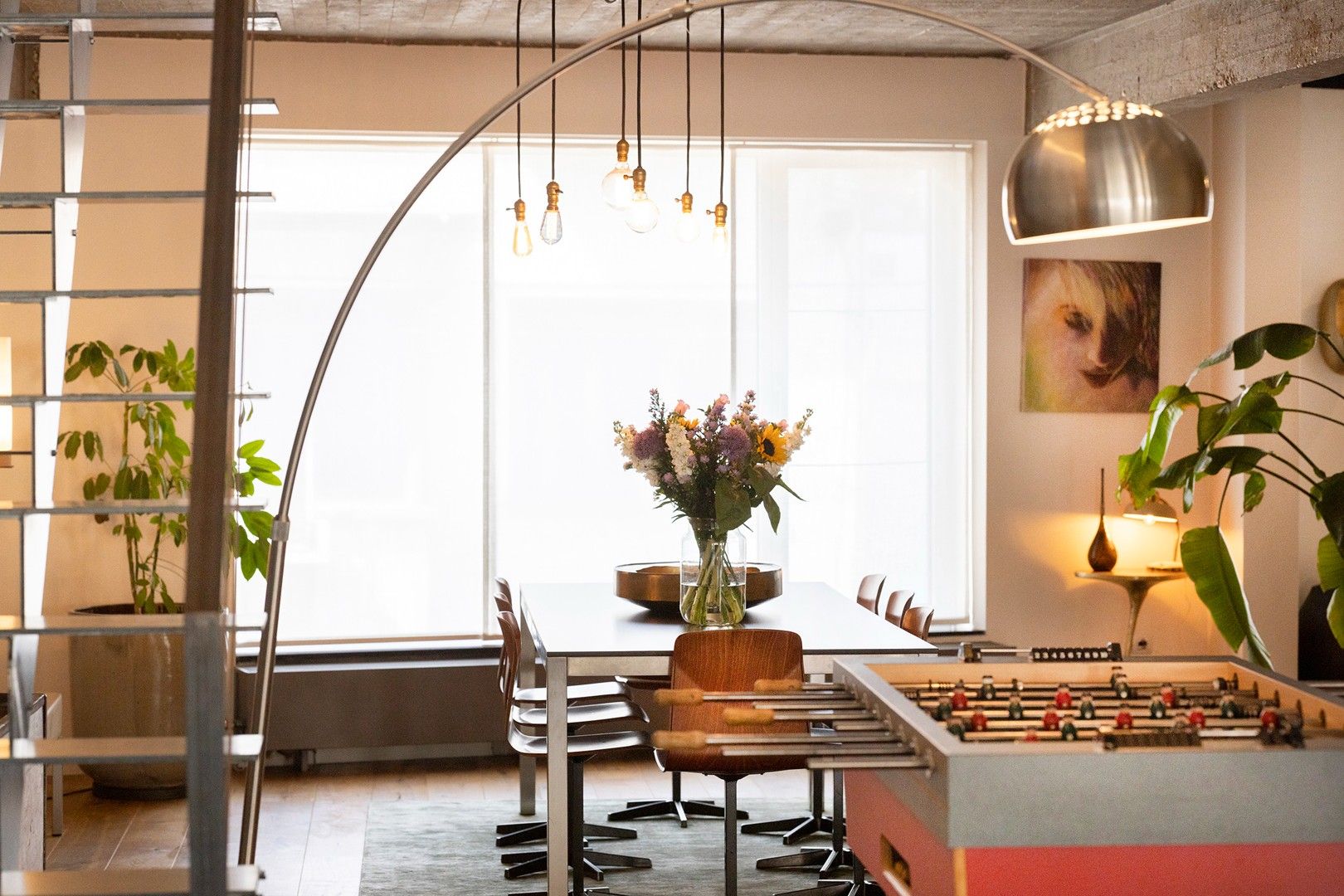 Dit triplex-appartement met terras biedt heel veel ruimte! foto 8