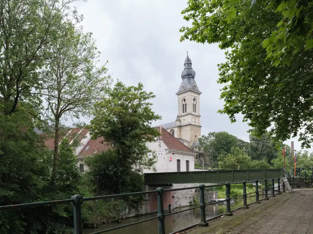 Ruim en lichtrijk duplexappartement met 2 slaapkamers, meerdere terrassen en staanplaats aan Ter Platen foto 24