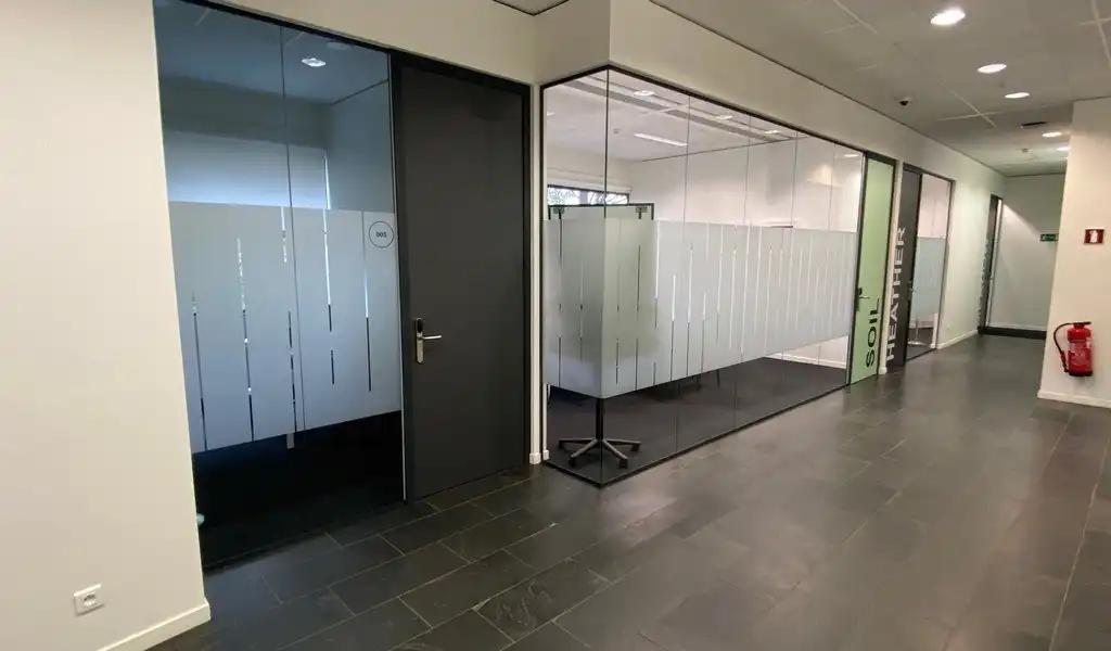 Instapklare kantoren te huur langs E313 in Herentals foto 11