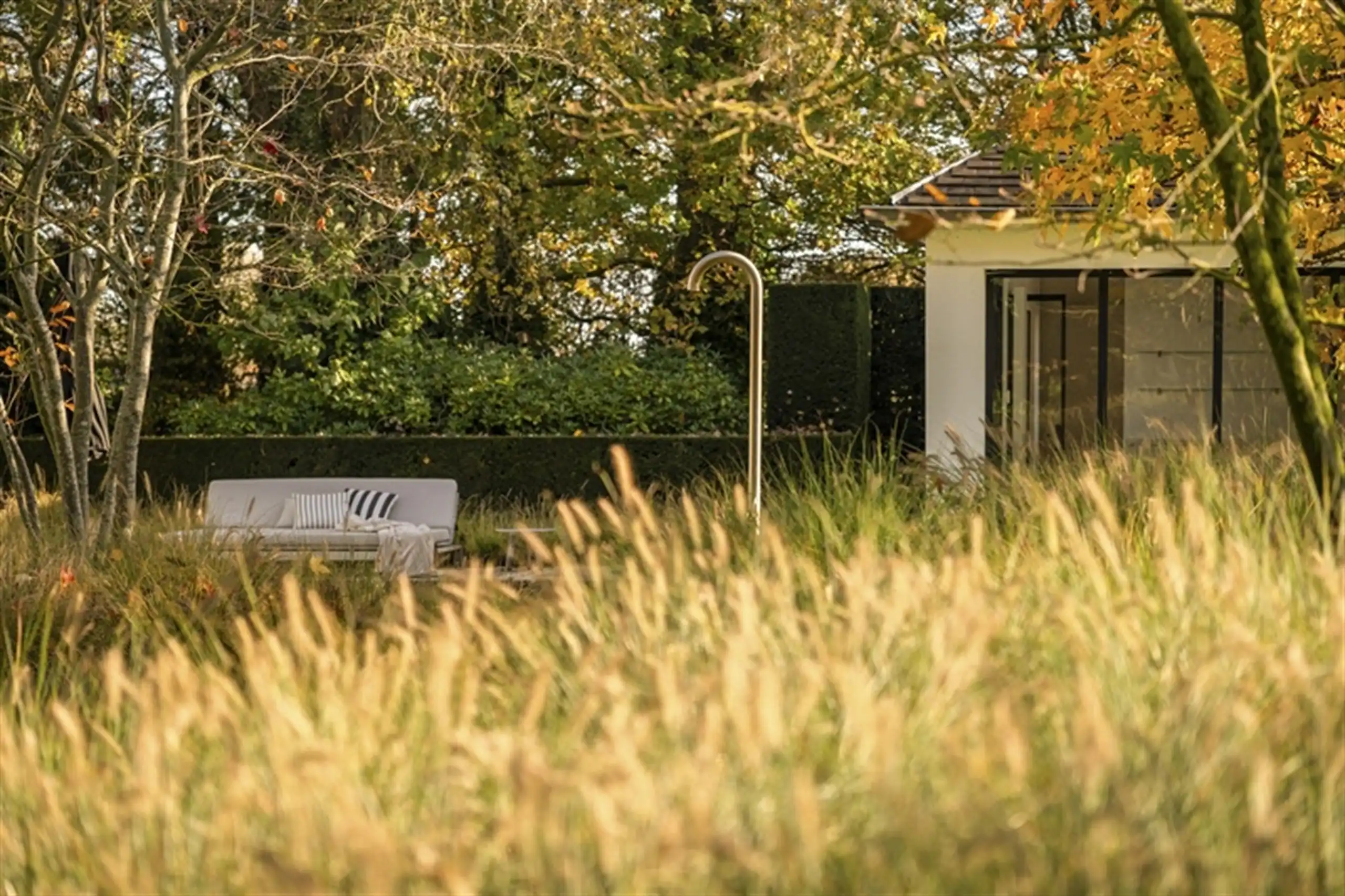 Waardevolle witte vastgoedparel  op 8.679 m² ! foto 31