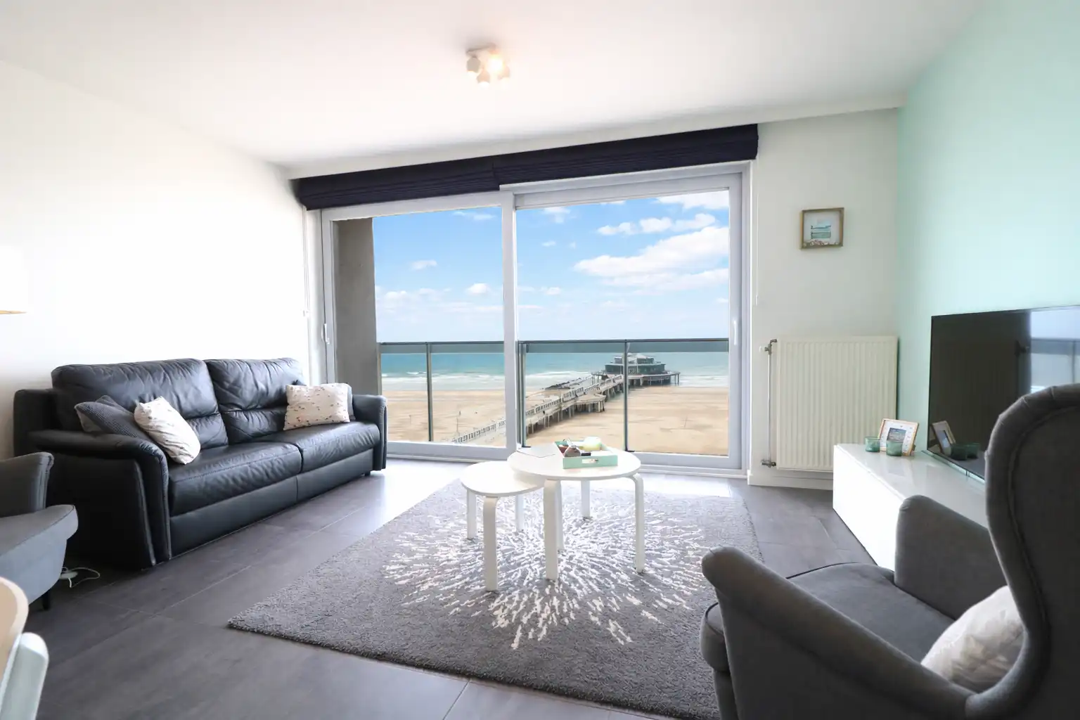 Recent en ruim appartement (94m²) met 3 slaapkamers en fenomenaal zeezicht. foto 2