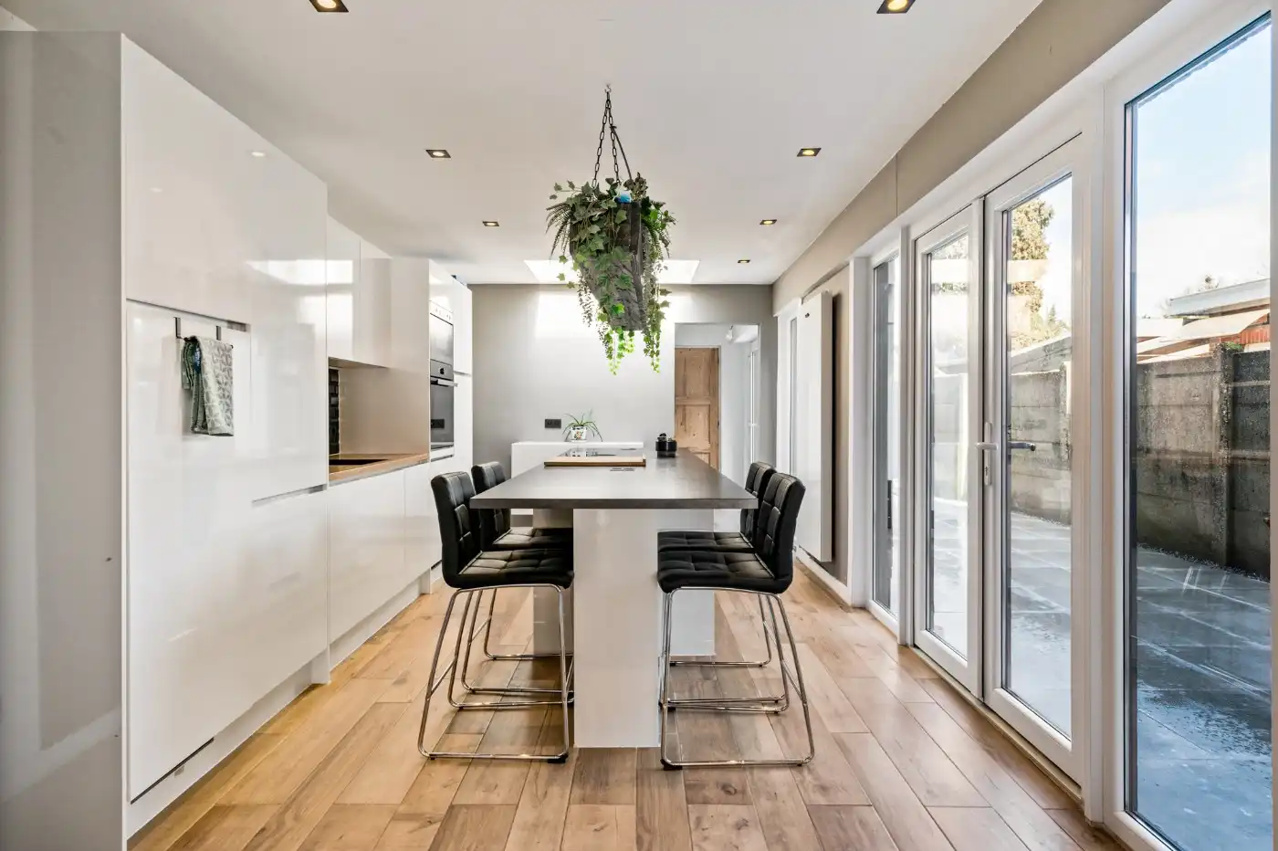 Gerenoveerde, instapklare woning met 2 à 3 slpk. en tuin foto 10