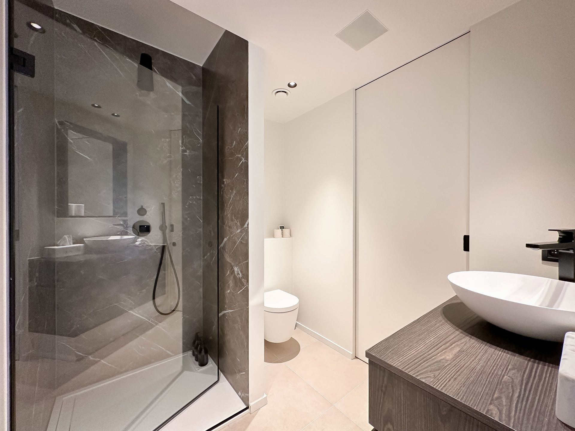 Luxueus DUBBEL appart. - panoramisch uitzicht in "The Tower" foto 28